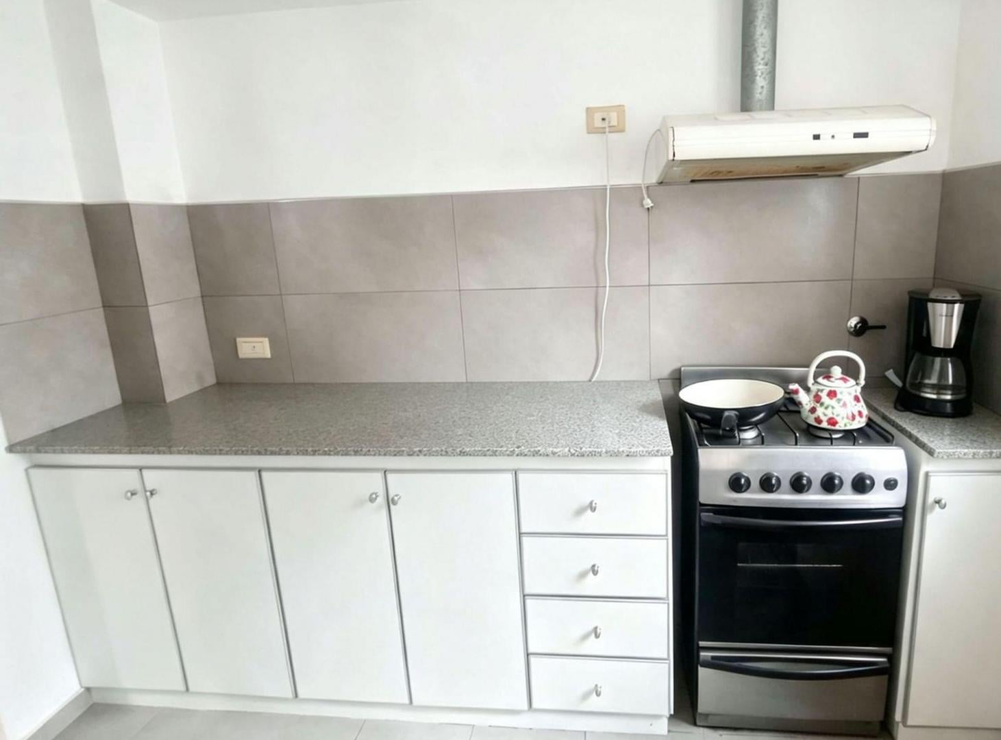 Foto de DUPLEX ALQUILER LA PLATA 2 DORMITORIO Y COCHERA, imagen 1