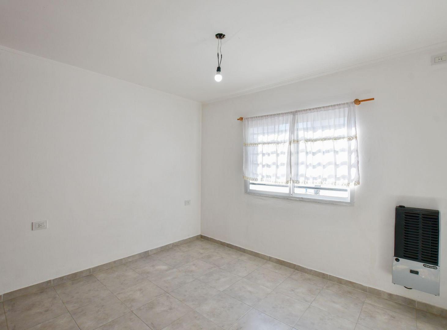 Foto de DEPARTAMENTO EN VENTA EN LA PLATA CON COCHERA, imagen 4