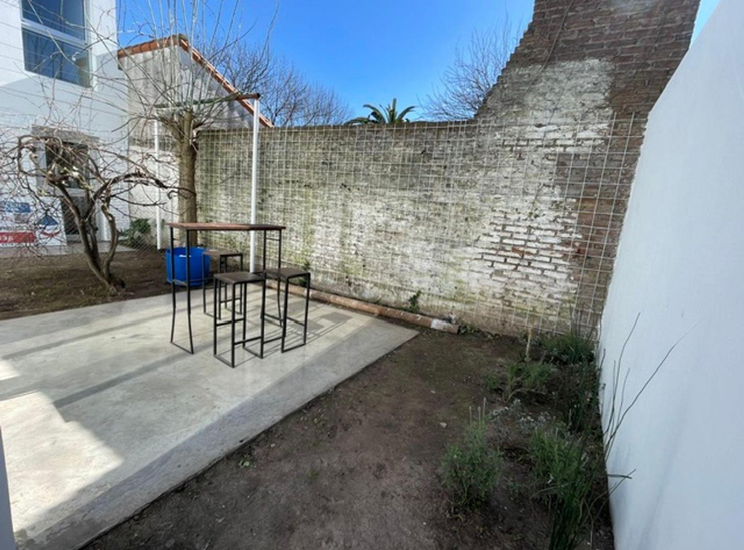 Foto de Local Comercial a Estrenar en Venta en City Bell, imagen 4