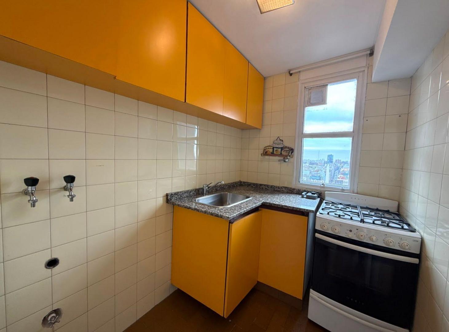 Foto de DEPARTAMENTO EN ALQUILER 2 AMBIENTES PISO ALTO, imagen 1