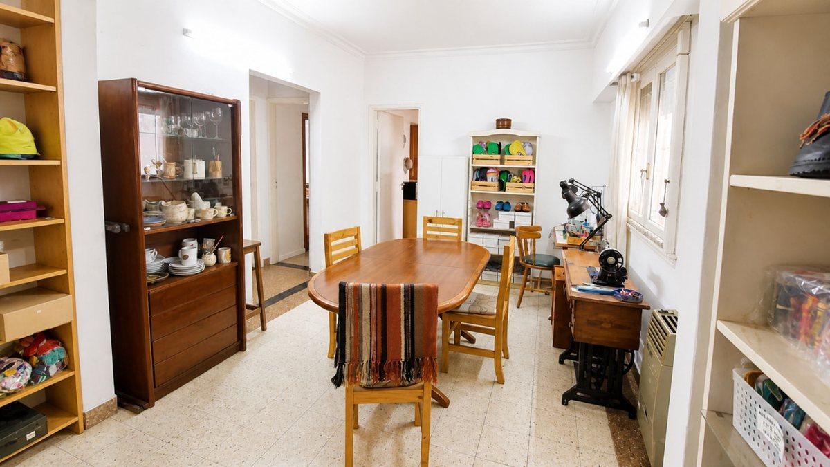 Foto de CASA EN VENTA LOS HORNOS - LA PLATA, imagen 1