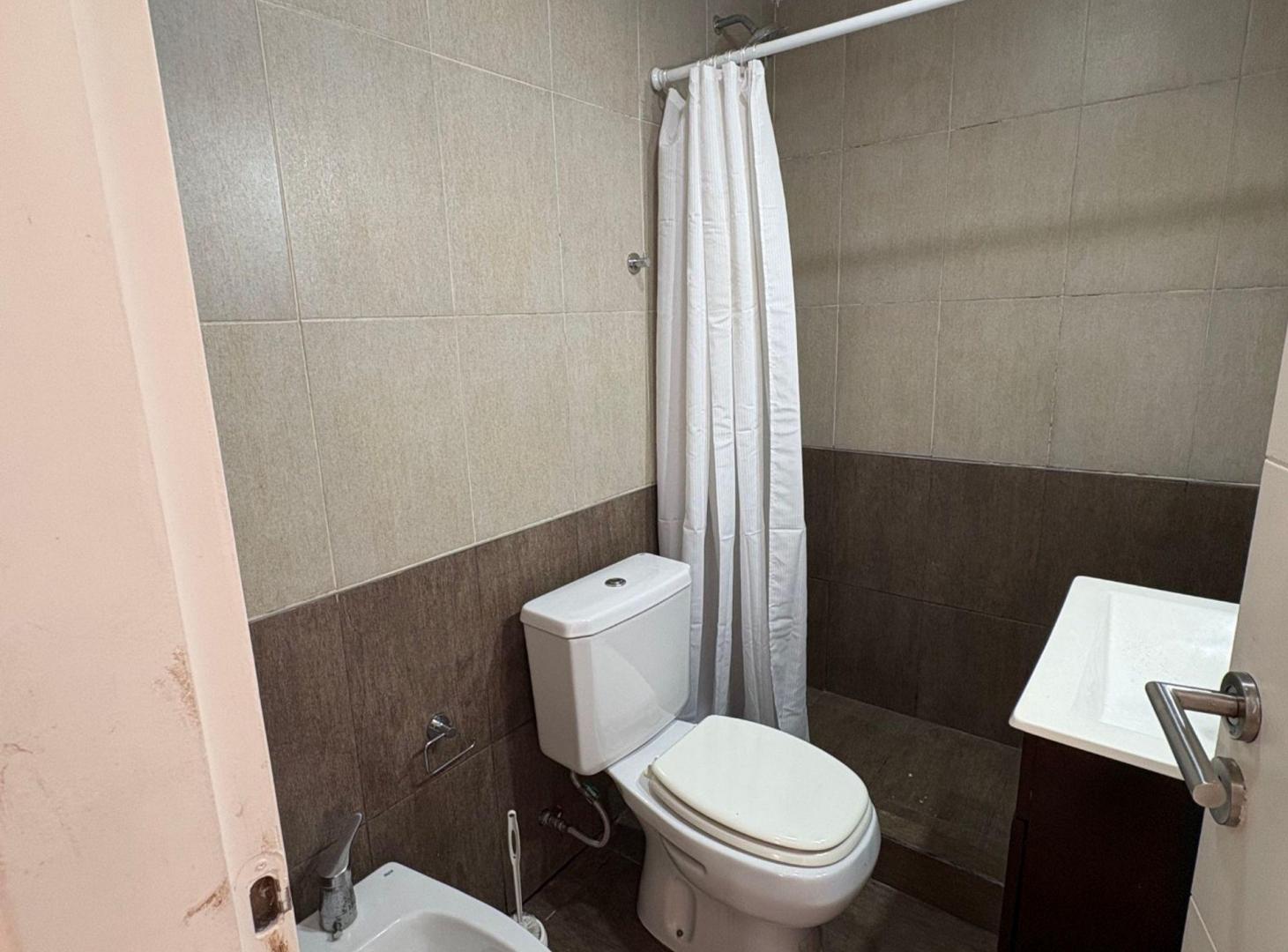 Foto de DEPARTAMENTO EN VENTA LA PLATA 2 DORMITORIOS, imagen 5