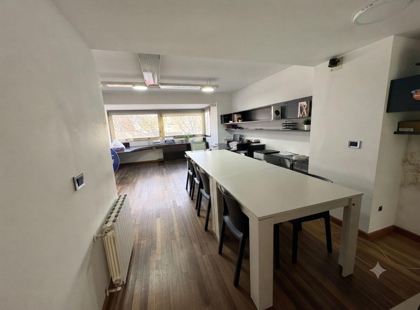 Foto de OFICINA Y LOCAL CON COCHERAS VENTA LA PLATA, imagen 2
