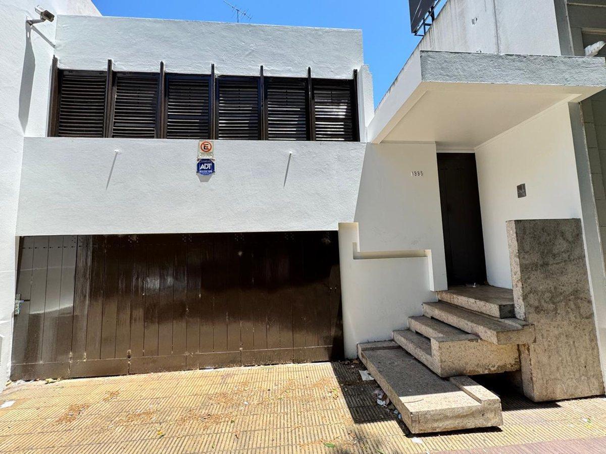 Foto de CASA EN VENTA LA PLATA 4 DORMITORIOS, imagen 3