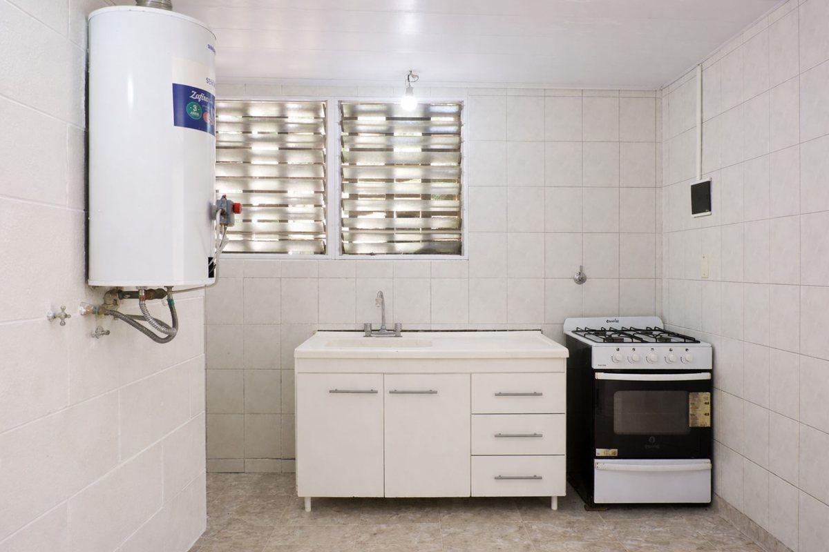 Foto de DEPARTAMENTO VENTA TOLOSA 3 DORMITORIOS APTO BANCO, imagen 5