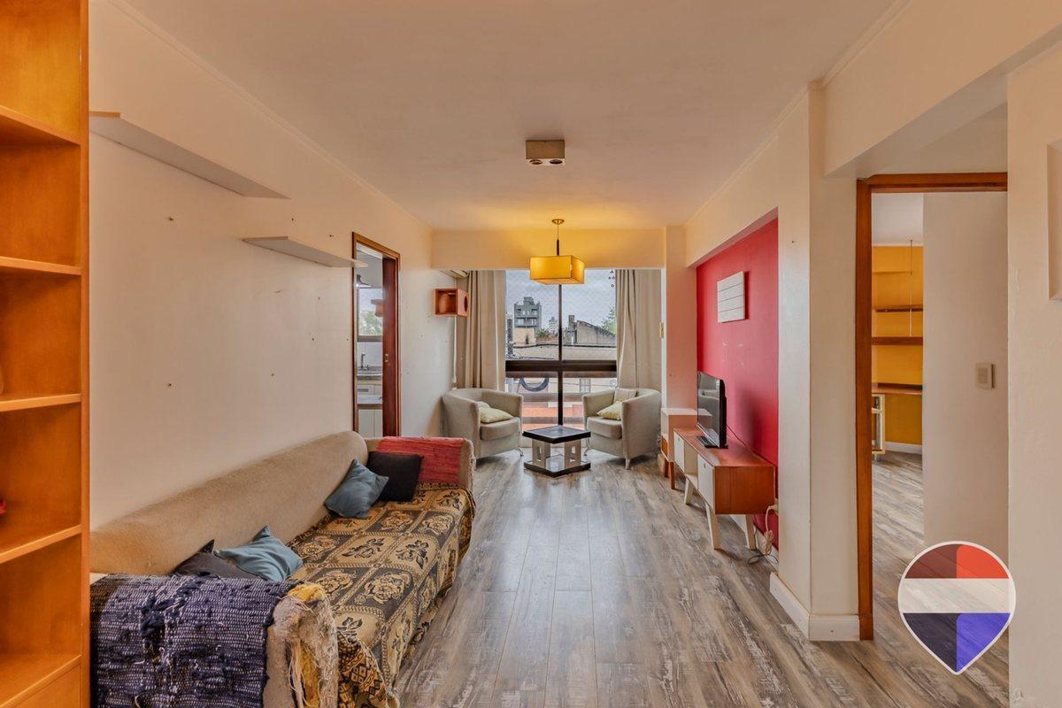 Foto de DEPARTAMENTO VENTA LA PLATA 2 DORMITORIOS COCHERA, imagen 1