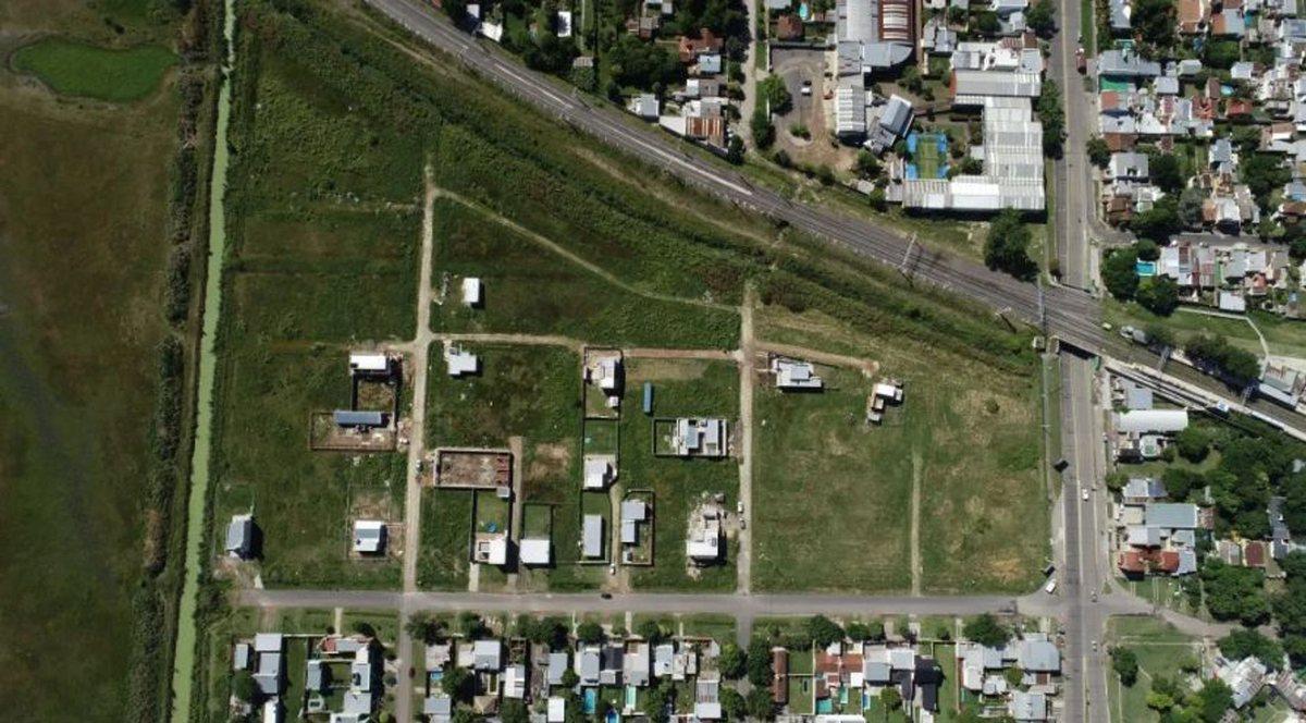 Foto de LOTE EN VENTA GONNET BARRIO DON JULIAN, imagen 2