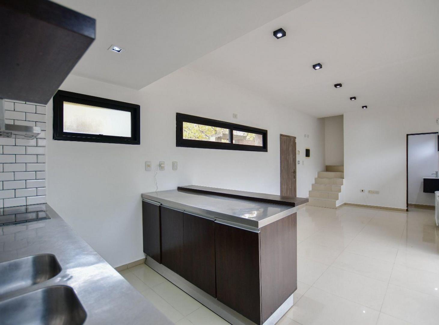 Foto de DUPLEX EN VENTA LA PLATA 3 DORMITORIOS, imagen 3