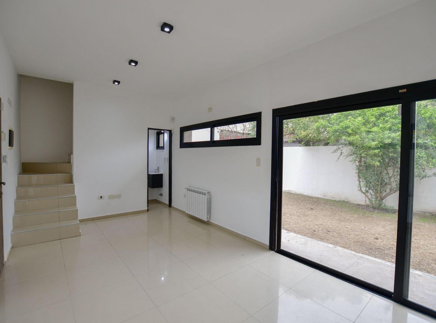 Foto de DUPLEX EN VENTA LA PLATA 3 DORMITORIOS, imagen 2