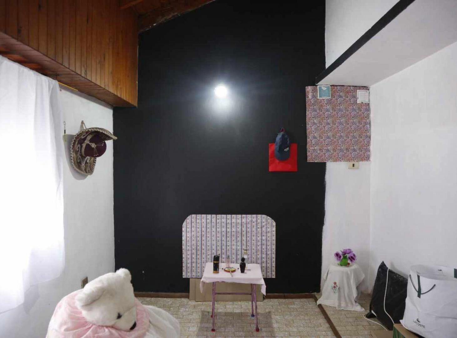 Foto de CASA EN VENTA ARTURO SEGUI 4 DORMITORIOS PATIO, imagen 4