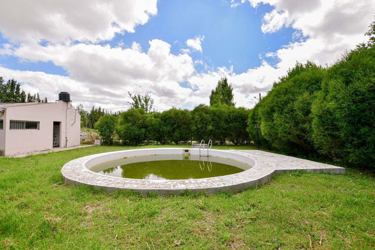 Foto de CASA EN VENTA EN EL RODEO DOS DORMITORIOS PILETA, imagen 2