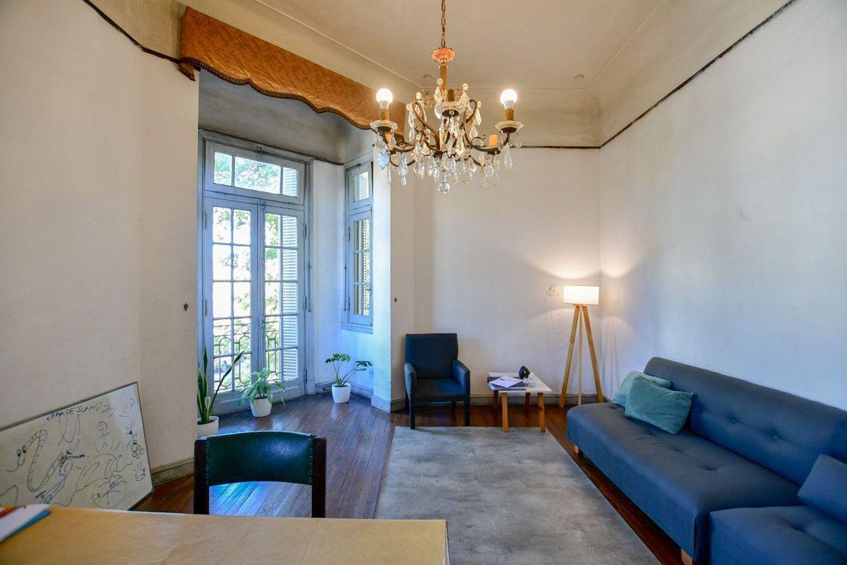 Foto de CASONA EN VENTA LA PLATA APTO COMERCIAL, imagen 5