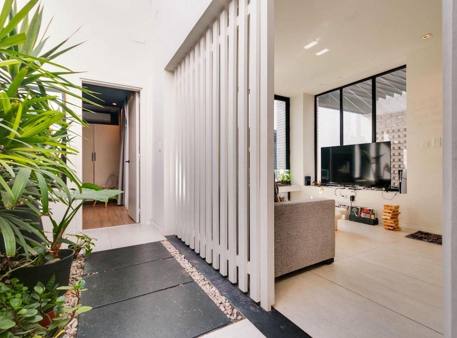 Foto de Casa en venta, La Plata. 2 dormitorios y parque, imagen 5