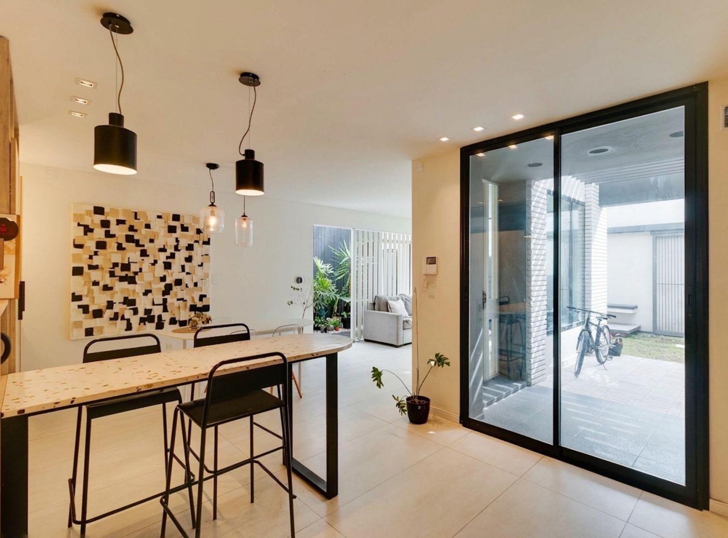 Foto de Casa en venta, La Plata. 2 dormitorios y parque, imagen 4