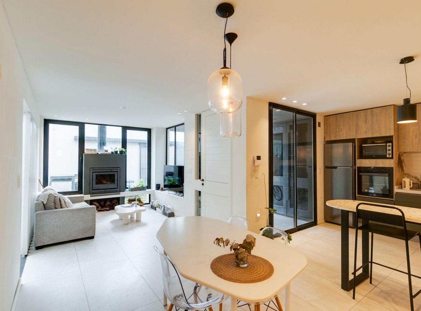 Foto de Casa en venta, La Plata. 2 dormitorios y parque, imagen 1
