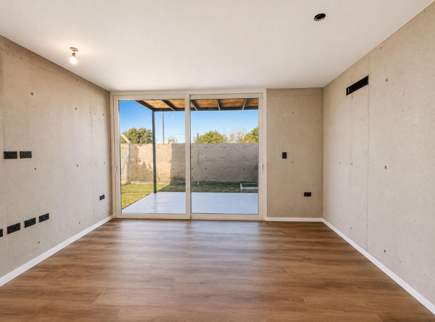 Foto de CASA VENTA GONNET 1 DORMITORIO COCHERA FINANCIADO, imagen 3