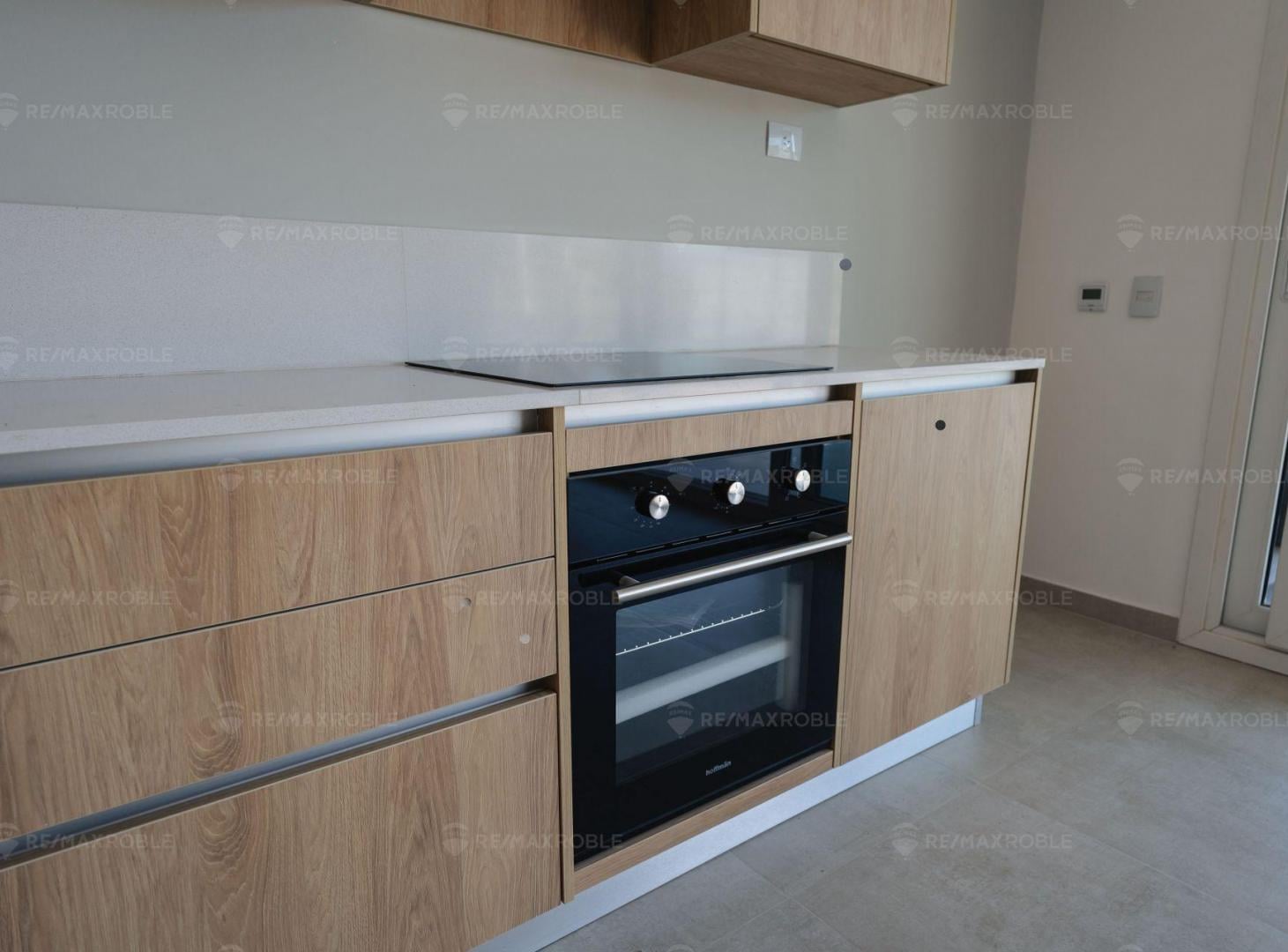 Foto de TOWNHOUSE EN VENTA EN LUCIÉRNAGAS 5 AMBIENTES, imagen 2