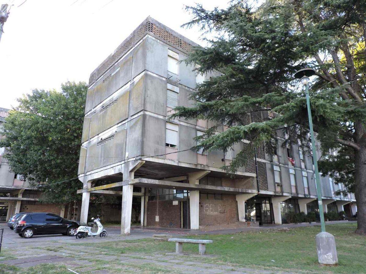 Foto de DEPARTAMENTO VENTA TOLOSA 3 DORMITORIOS APTO BANCO, imagen 5