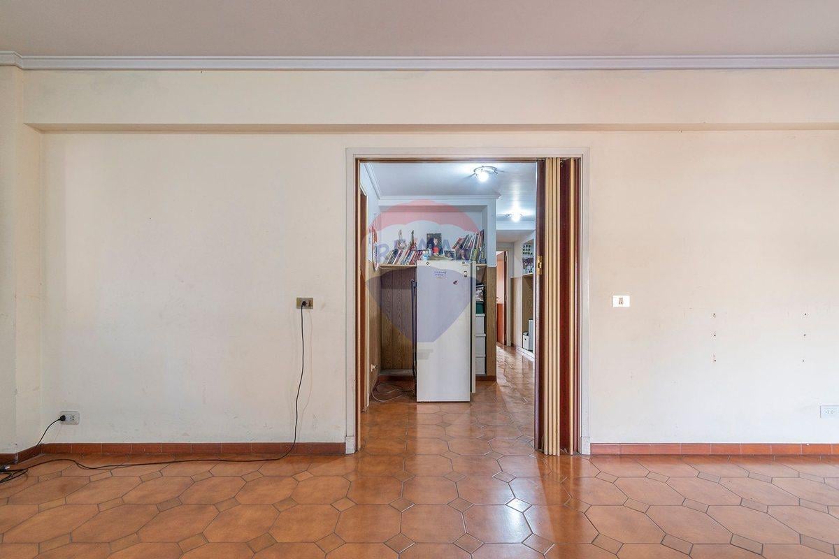 Foto de GALPON EN VENTA QUILMES OESTE 7 AMBIENTES, imagen 1