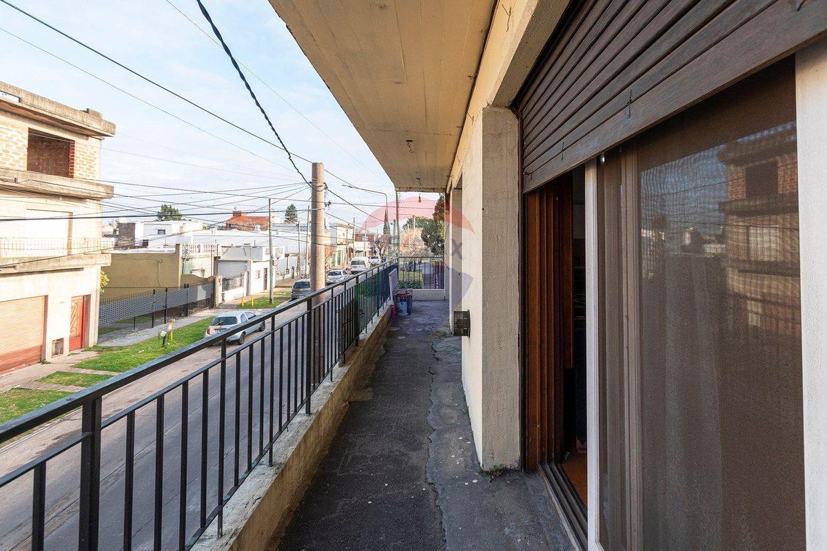 Foto de GALPON EN VENTA QUILMES OESTE 7 AMBIENTES, imagen 4