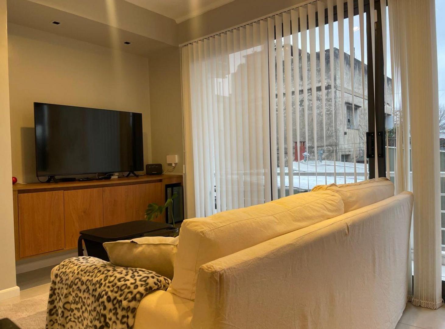 Foto de DEPARTAMENTO VENTA LA PLATA 2 DORMITORIOS TERRAZA, imagen 4