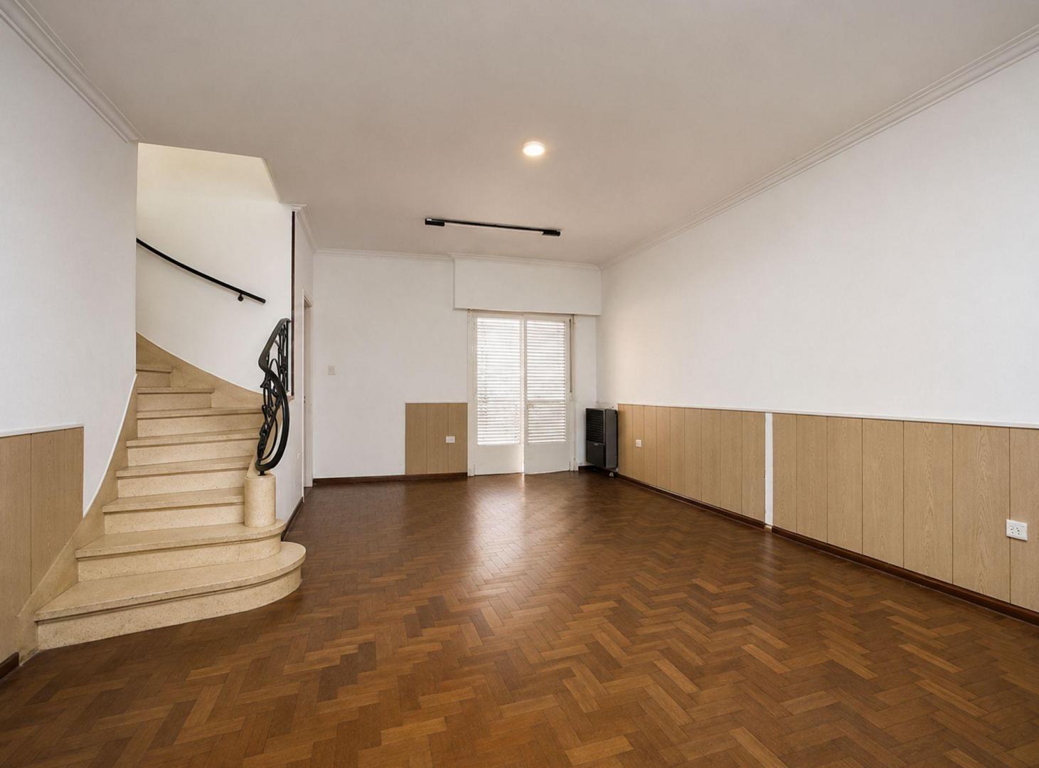 Foto de CASA VENTA LA PLATA 3 DORMITORIOS BARRIO NORTE, imagen 2