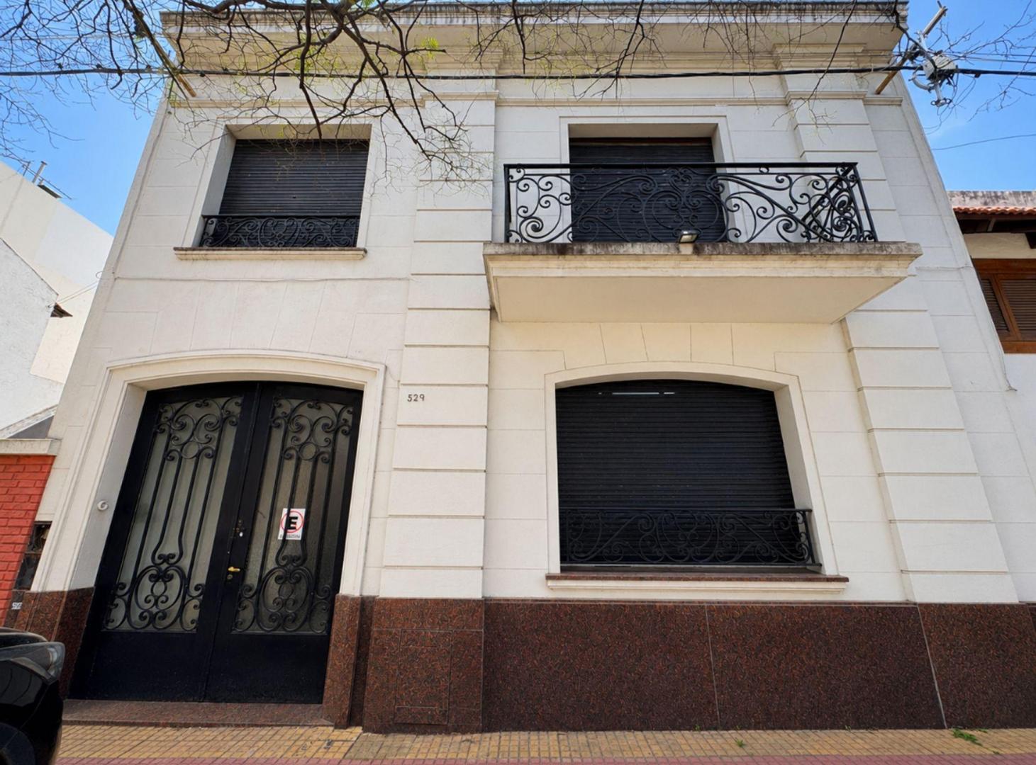 Foto de CASA VENTA LA PLATA 3 DORMITORIOS BARRIO NORTE, imagen 1