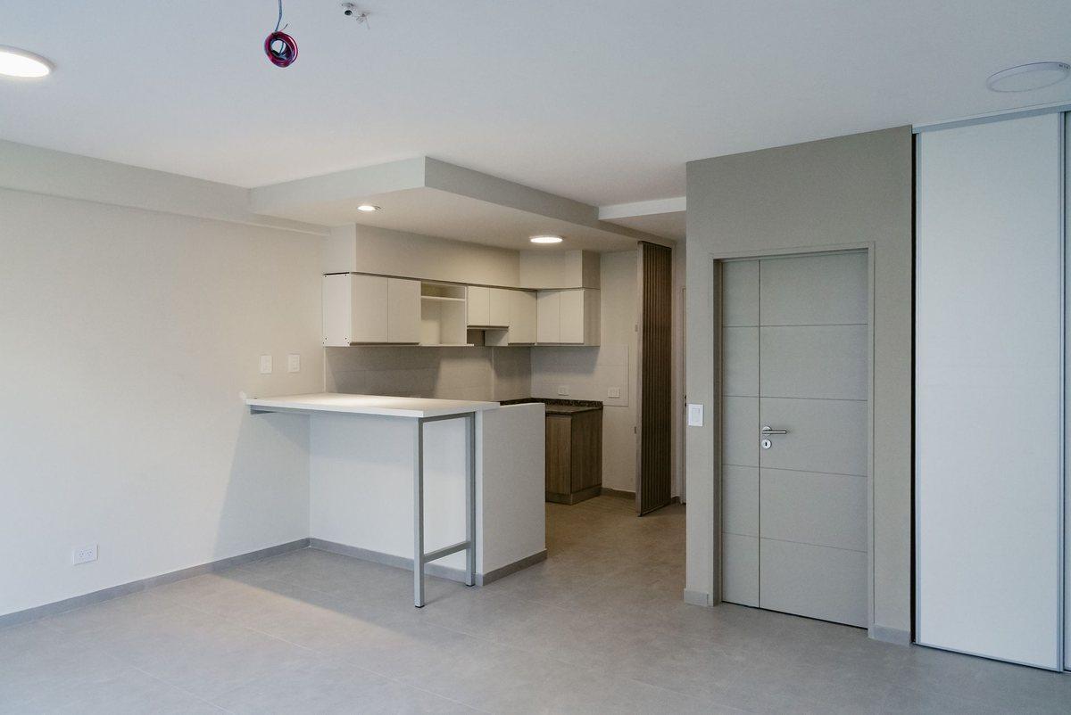 Foto de DEPARTAMENTO VENTA ALMAGRO 1 1/2 AMBIENTE, imagen 1