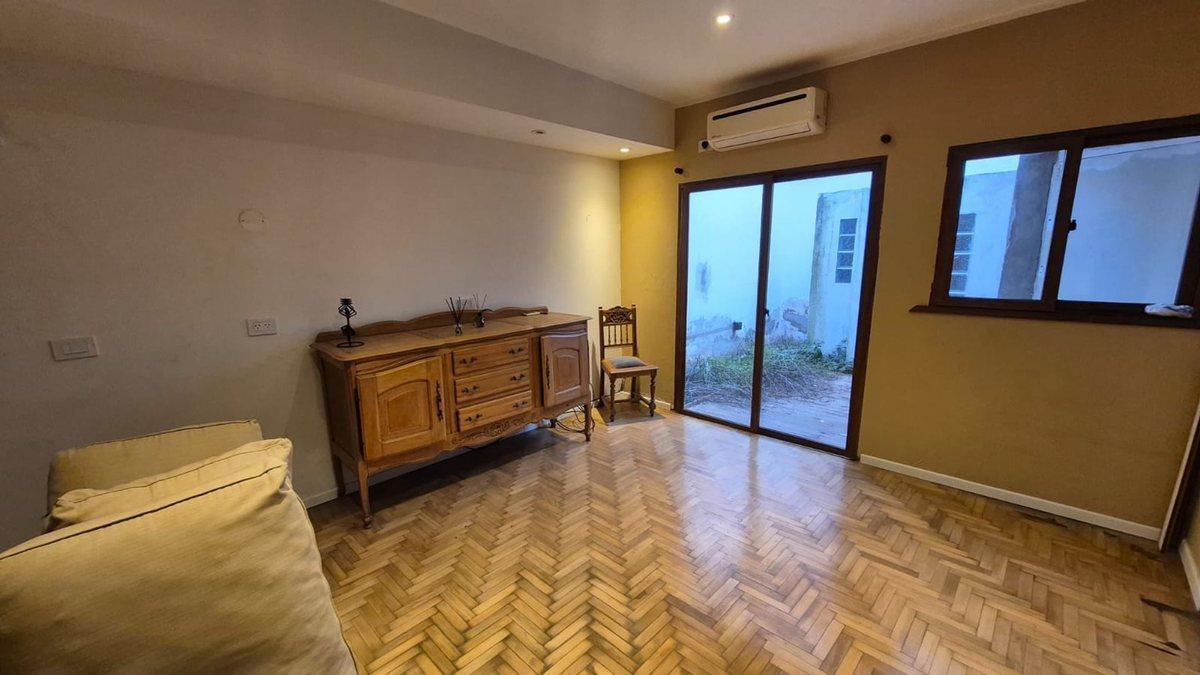 Foto de CASA EN VENTA LA PLATA 2 DORMITORIOS PARQUE, imagen 1