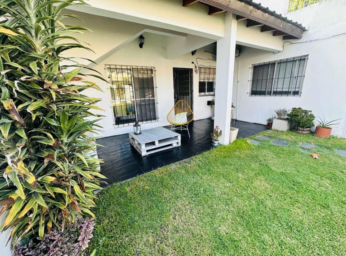 Foto de CASA VENTA AVELLANEDA 6 AMBIENTES JARDIN, imagen 3