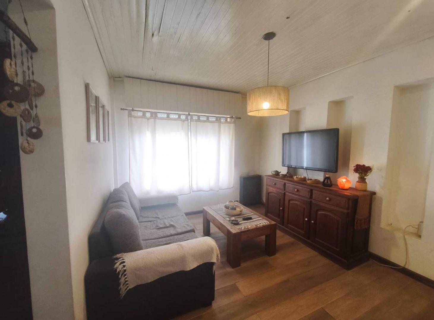 Foto de CASA EN VENTA CITY BELL 2 DORMITORIOS CON COCHERA, imagen 1