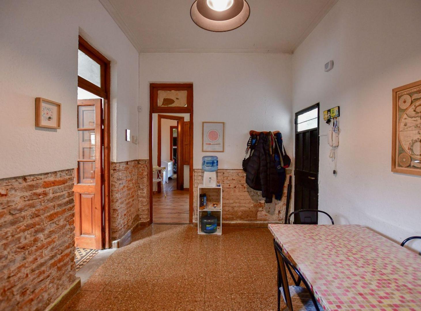 Foto de PH EN VENTA LA PLATA 2 DORMITORIOS Y ESCRITORIO, imagen 2