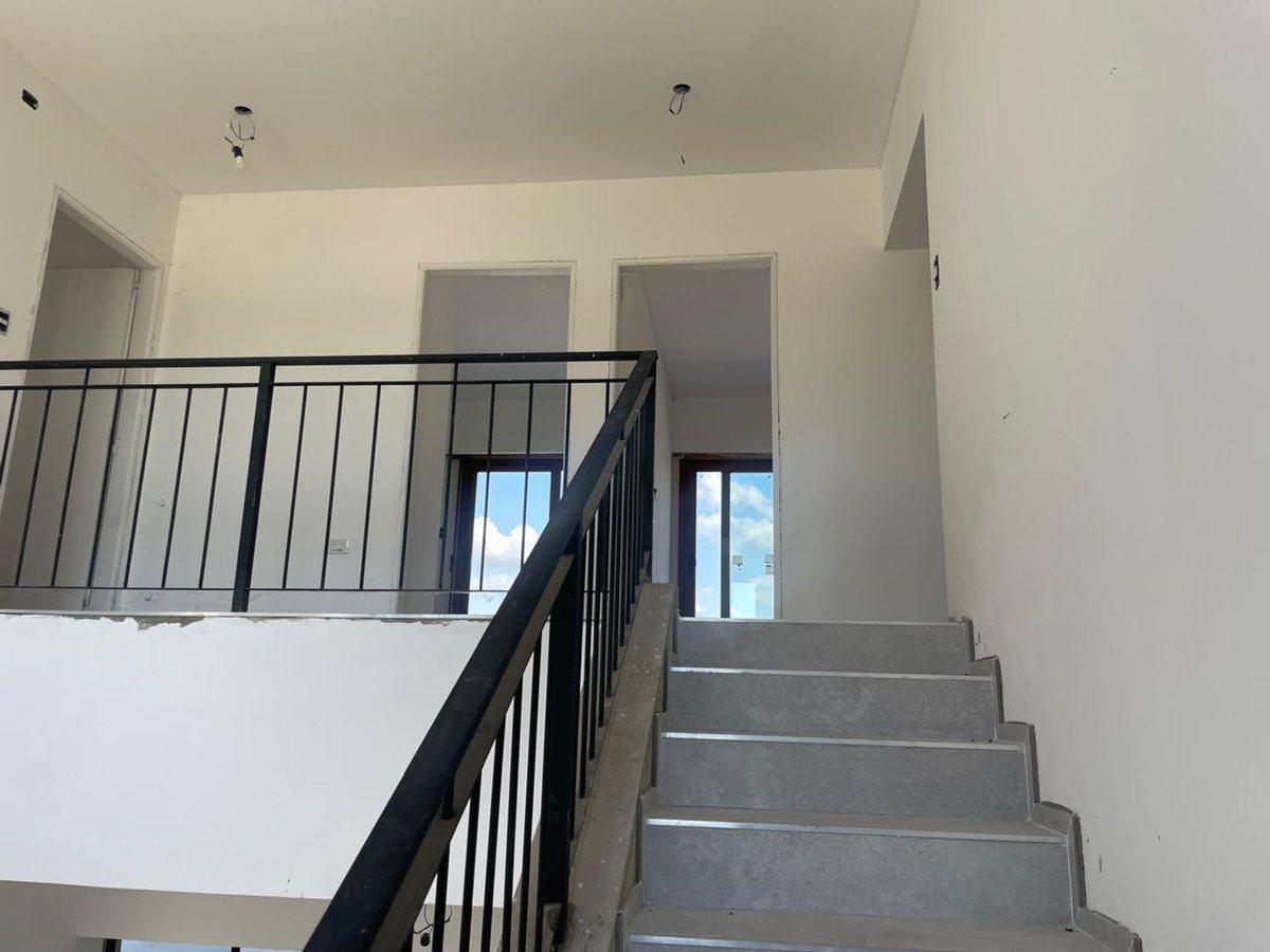 Foto de CASA EN VENTA CITY BELL 4 DORMITORIO PILETA, imagen 1