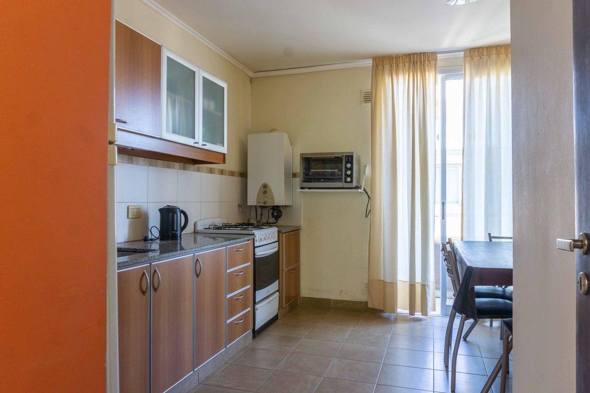 Foto de DEPARTAMENTO VENTA LA PLATA 2 DORMITORIOS COCHERA, imagen 1