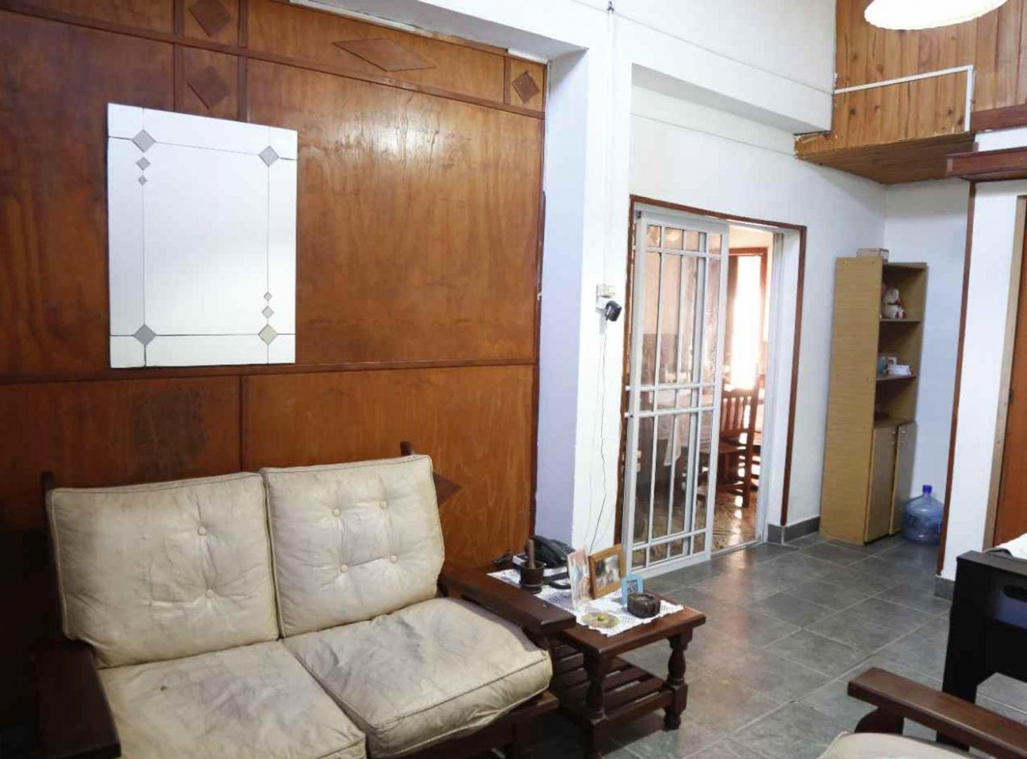Foto de CASA EN VENTA VILLA ELISA 4 DORMITORIOS CON PARQUE, imagen 3