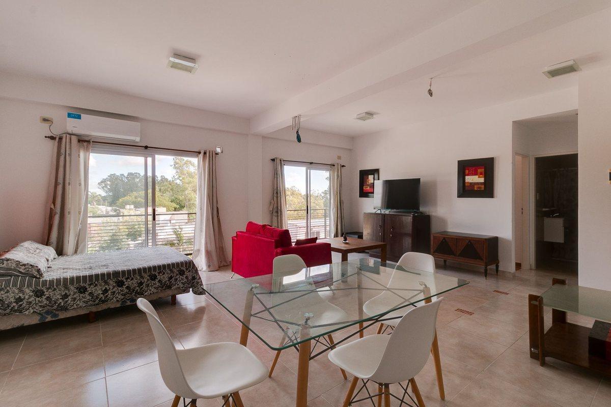Foto de Departamento venta La Plata. 2 dormitorios Cochera, imagen 1