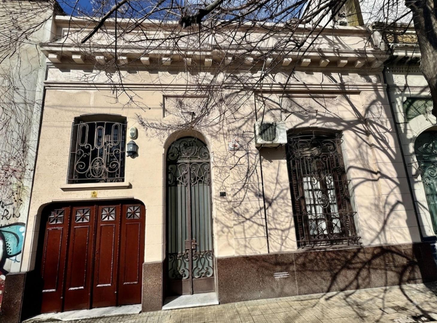 Foto de CASA EN VENTA LA PLATA 3 DORMITORIOS PATIO PILETA, imagen 1