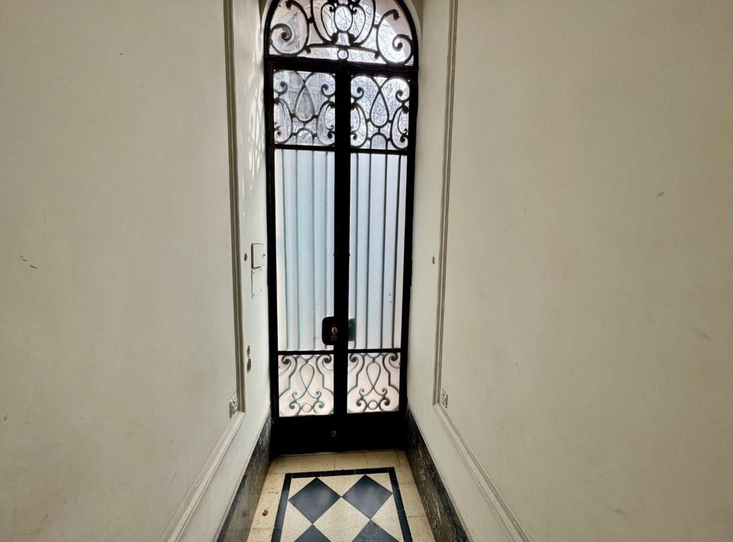 Foto de CASA EN VENTA LA PLATA 3 DORMITORIOS PATIO PILETA, imagen 3