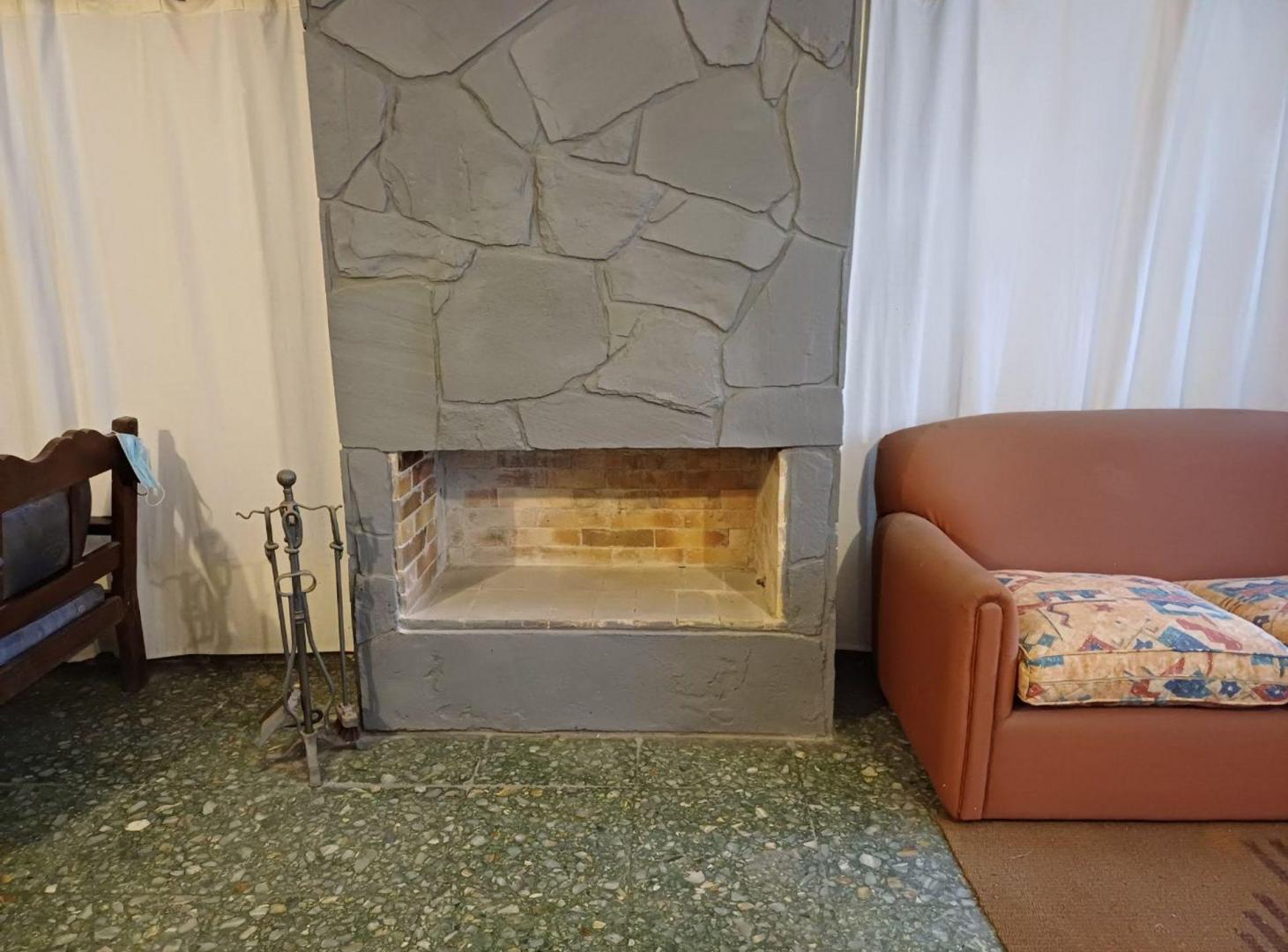 Foto de CASA VENTA ENTRE CAMINOS GONNET, imagen 1