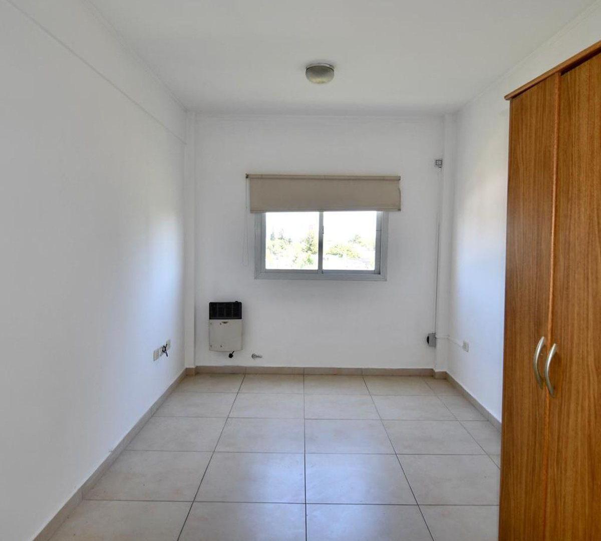 Foto de Monoambiente en venta en La Plata, imagen 2
