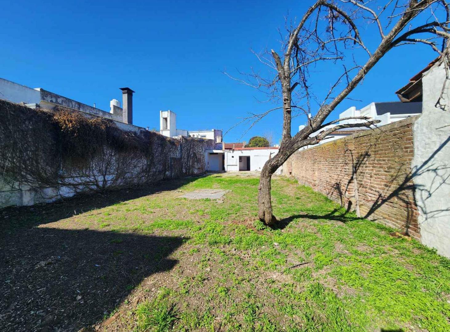 Foto de CASA EN VENTA LA PLATA DOS DORMITORIOS Y COCHERA, imagen 5