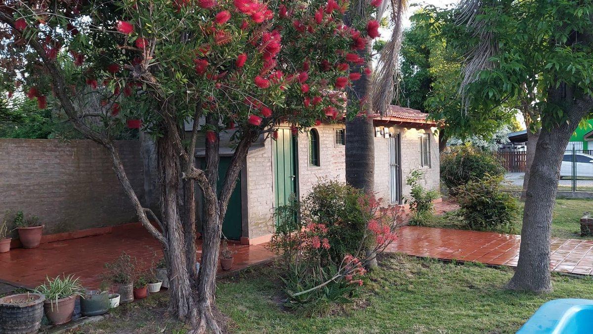 Foto de CASA QUINTA EN VENTA EN ESQUINA VILLA DEL PLATA, imagen 2