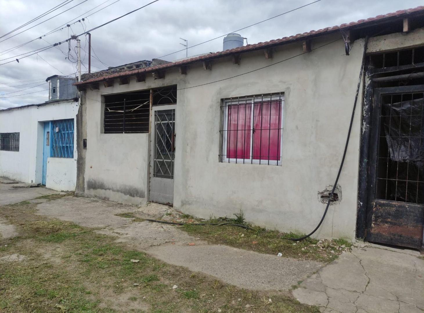 Foto de CASA Y DEPARTAMENTO EN VENTA MELCHOR ROMERO, imagen 1