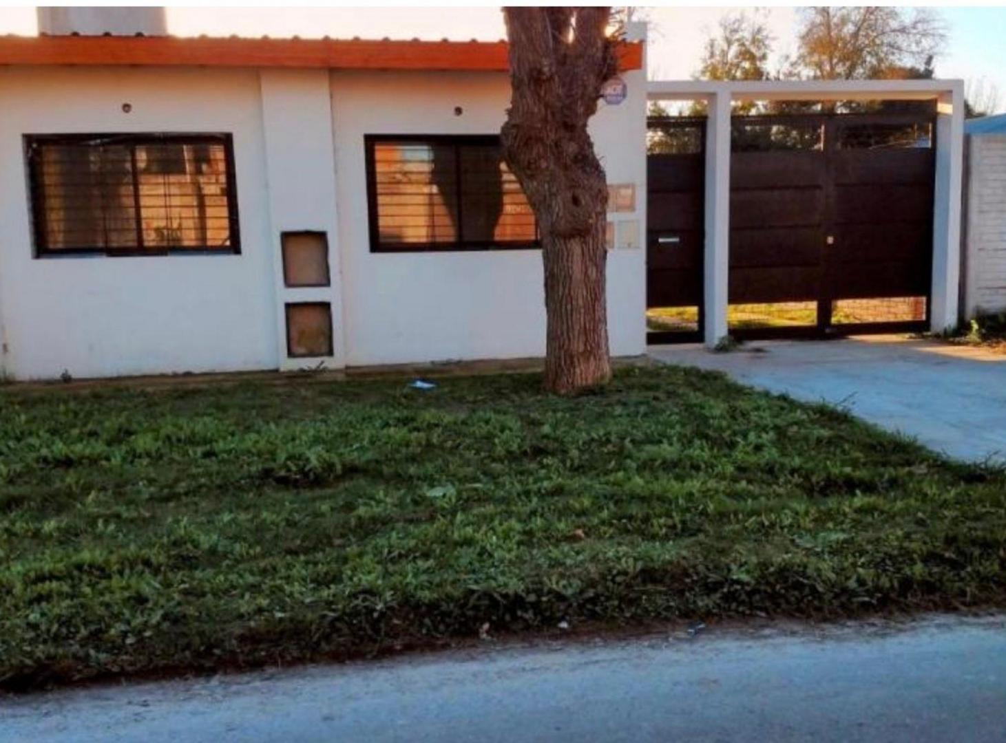 Foto de CASA TIPO PH EN VENTA SAN CARLOS APTO BANCO, imagen 1