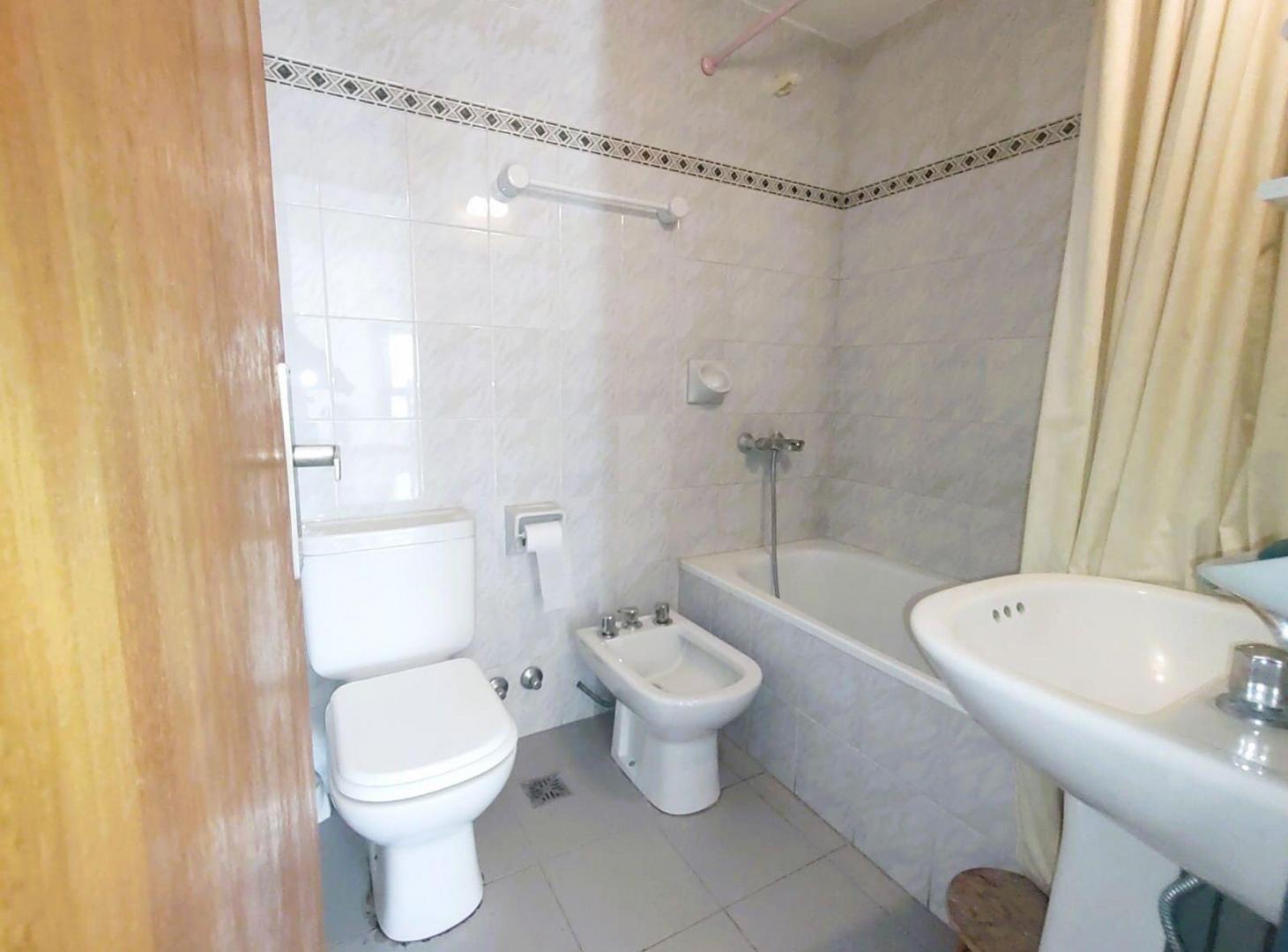 Foto de Departamento Duplex Alquiler La Plata Cochera, imagen 4