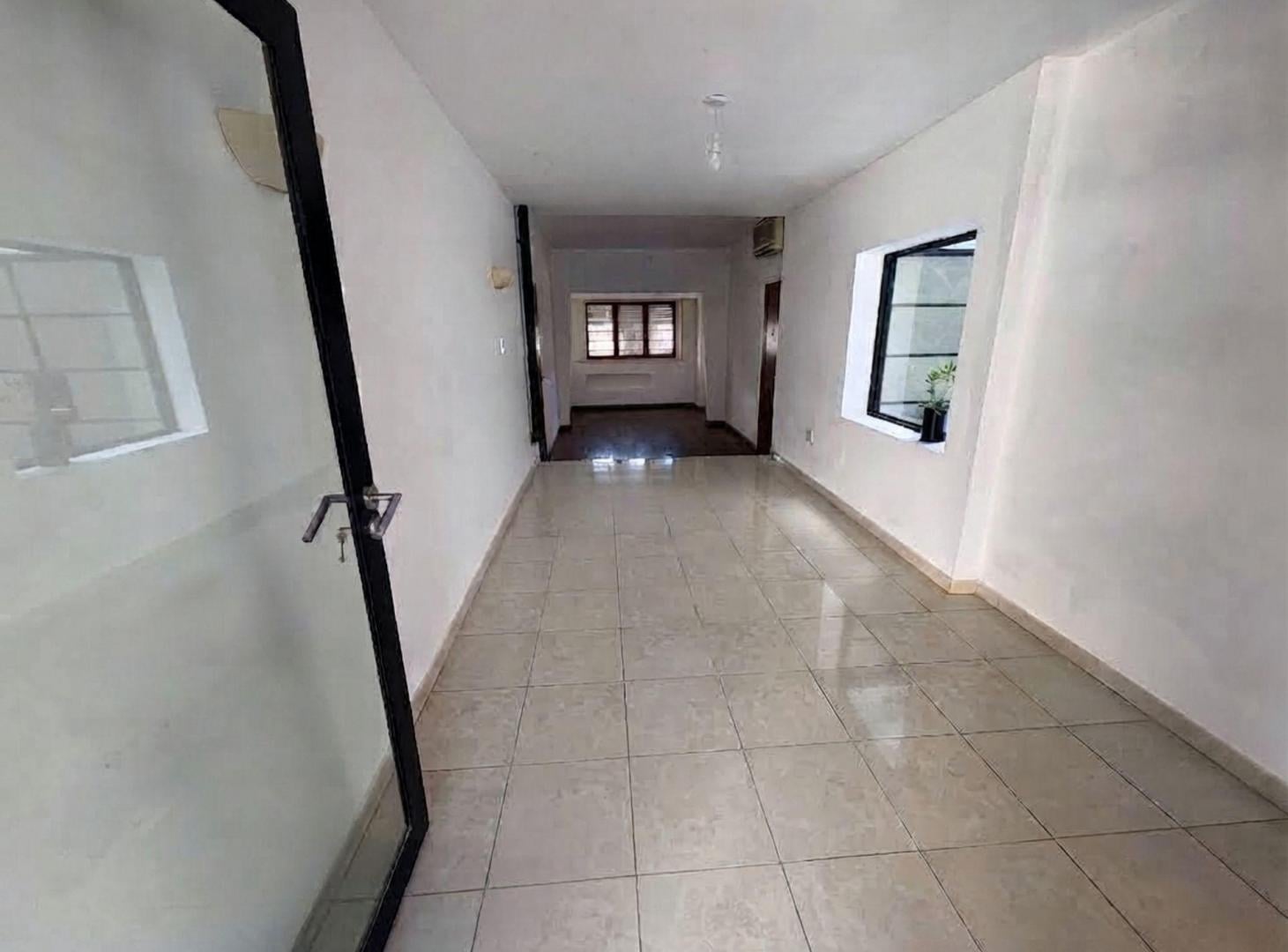 Foto de CASA EN VENTA LA PLATA 2 DORMITORIOS Y PILETA, imagen 3