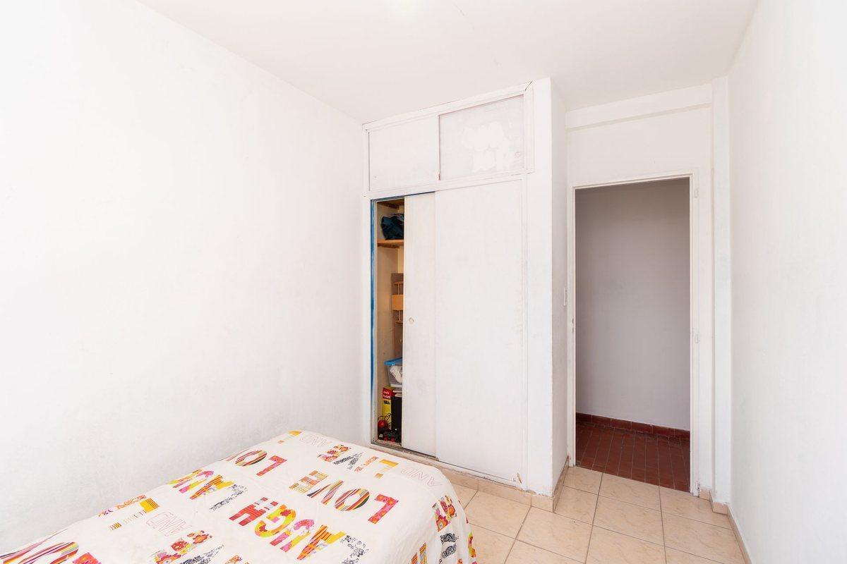 Foto de DEPARTAMENTO VENTA LOS HORNOS 2 DORMITORIOS GARAJE, imagen 2