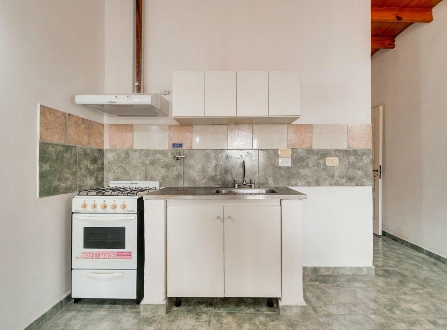 Foto de DEPARTAMENTO MONOAMBIENTE EN ALQUILER LA PLATA, imagen 5