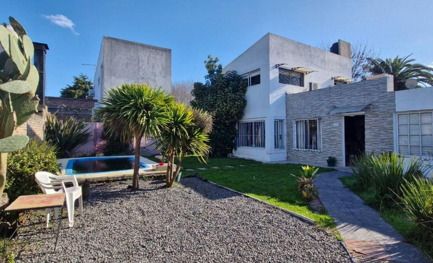 Foto de CASA EN VENTA SAN CARLOS 4 DORMITORIOS PILETA, imagen 5