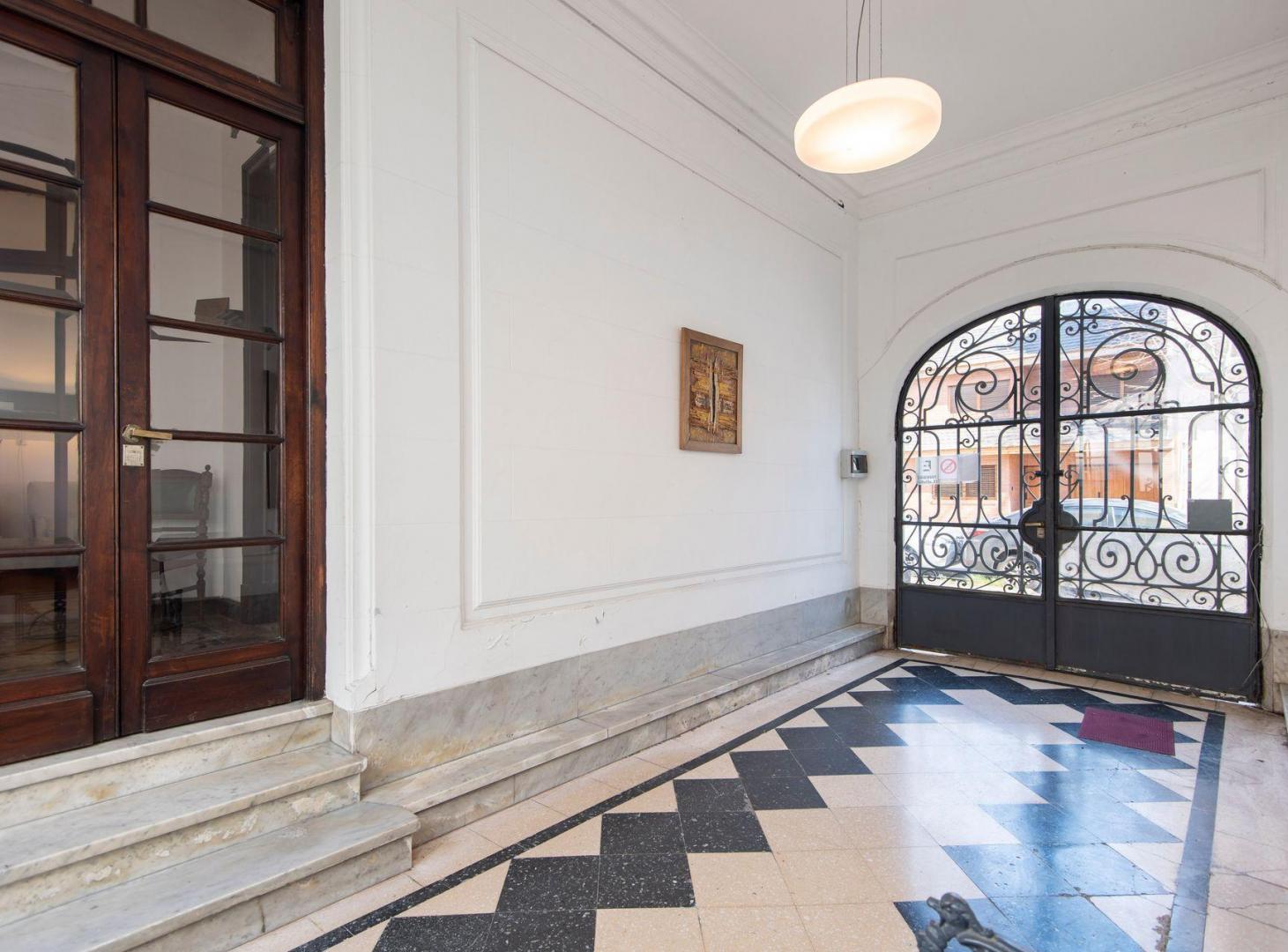 Foto de CASONA DE ESTILO EN VENTA LA PLATA, imagen 3